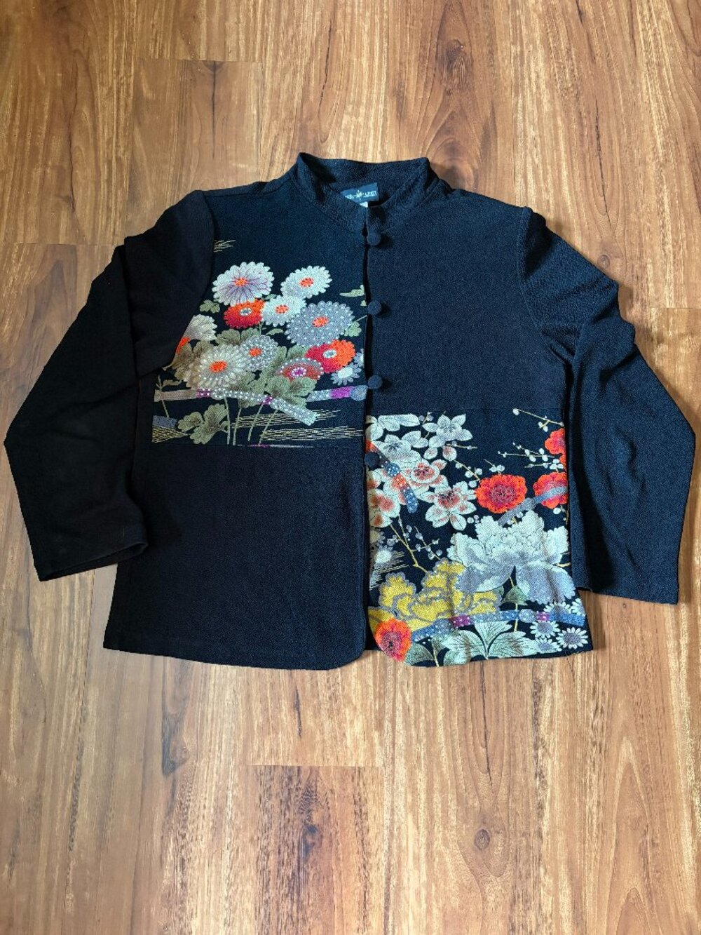 Vintage Connie's Moonlight LA art to wear black floral patchwork jacket size XL